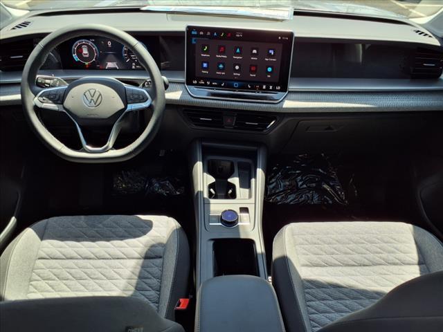 new 2025 Volkswagen Tiguan car, priced at $30,921
