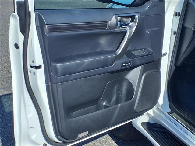 used 2022 Lexus GX 460 car, priced at $53,999