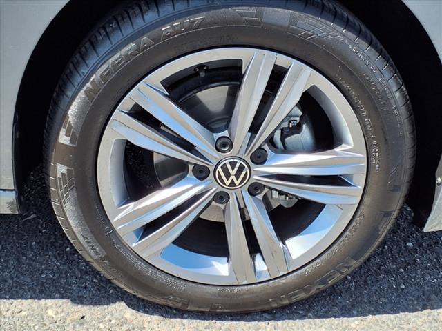 used 2023 Volkswagen Jetta car, priced at $21,998