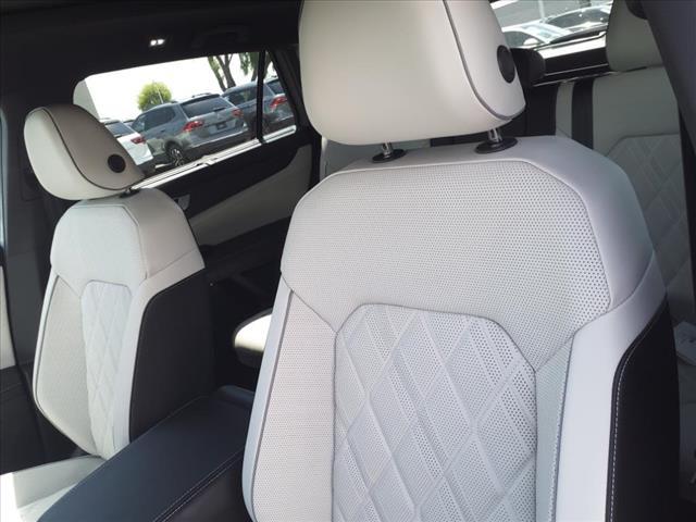 new 2025 Volkswagen Atlas Cross Sport car, priced at $51,286