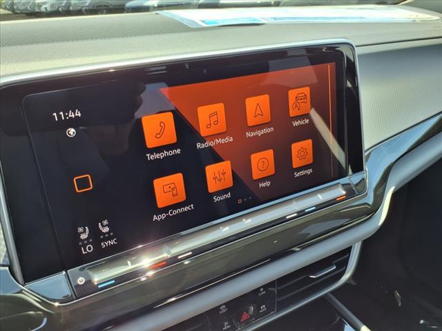 new 2025 Volkswagen Atlas car, priced at $47,454