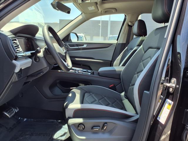new 2025 Volkswagen Atlas car, priced at $47,454
