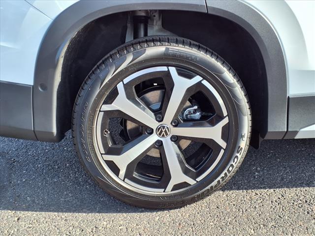 new 2025 Volkswagen Tiguan car, priced at $33,716