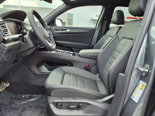 new 2025 Volkswagen Atlas Cross Sport car, priced at $51,301