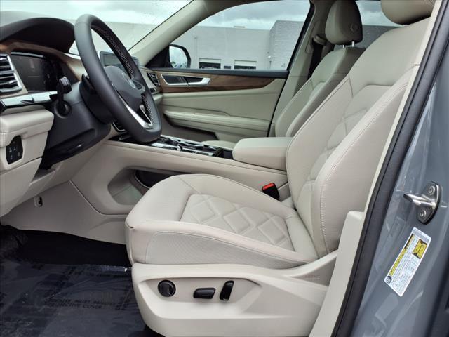 new 2025 Volkswagen Atlas car, priced at $44,061