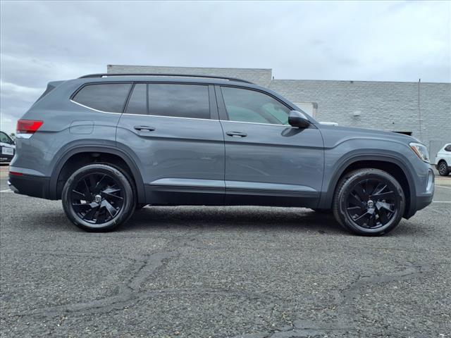new 2025 Volkswagen Atlas car, priced at $44,061