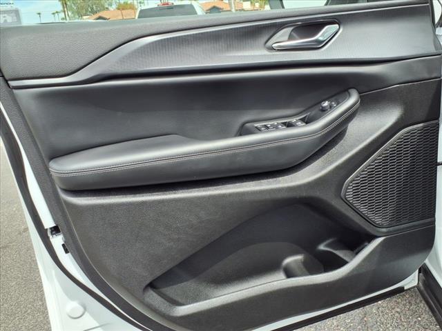 used 2024 Jeep Grand Cherokee L car, priced at $30,999