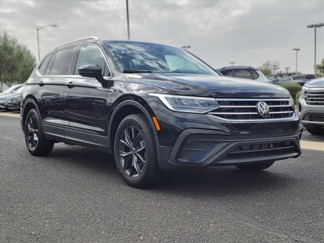 new 2024 Volkswagen Tiguan car, priced at $32,686