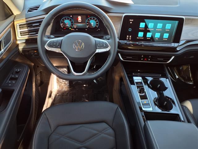 new 2025 Volkswagen Atlas car, priced at $45,596