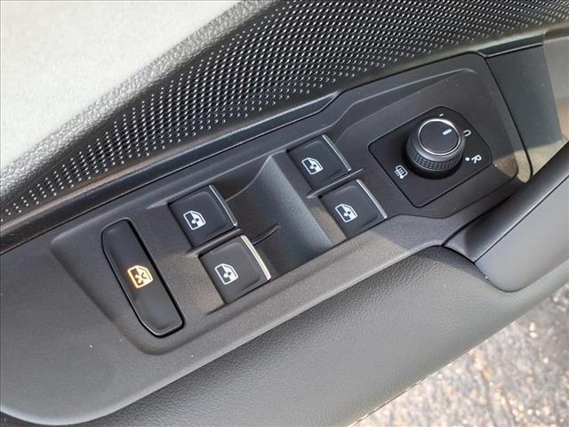 new 2025 Volkswagen Tiguan car, priced at $36,572