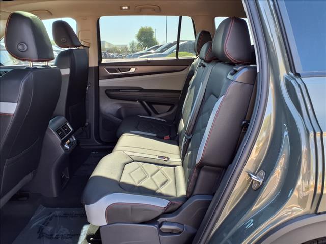 new 2025 Volkswagen Atlas car, priced at $45,951