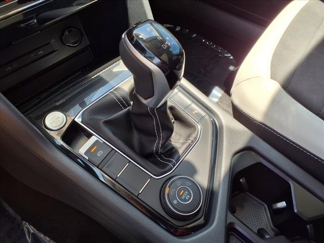 new 2025 Volkswagen Taos car, priced at $32,151