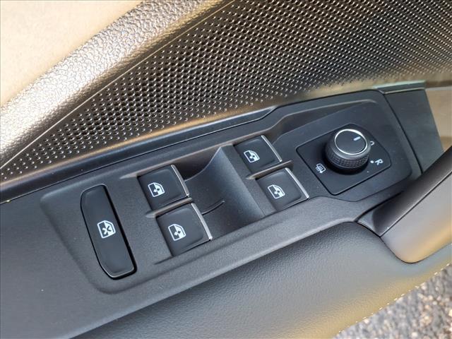 new 2025 Volkswagen Tiguan car, priced at $36,986