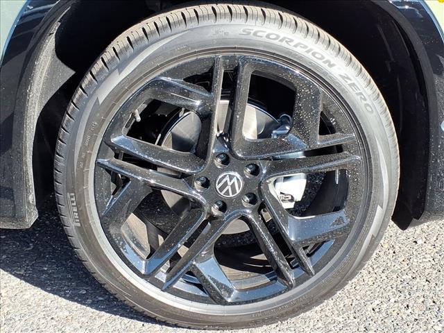 new 2025 Volkswagen Tiguan car, priced at $36,986