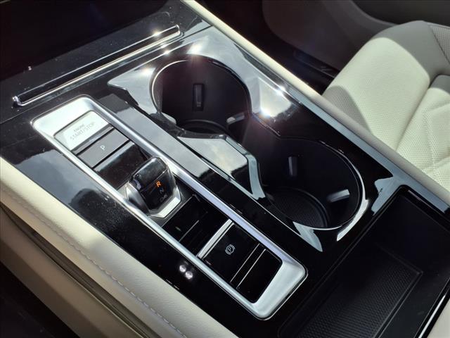 new 2025 Volkswagen Atlas car, priced at $43,796