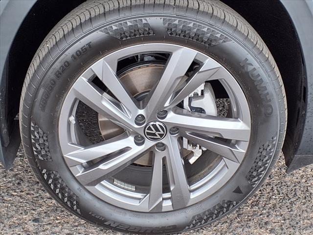 new 2024 Volkswagen Atlas Cross Sport car, priced at $48,568