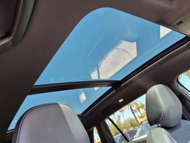 new 2025 Volkswagen Tiguan car, priced at $38,099