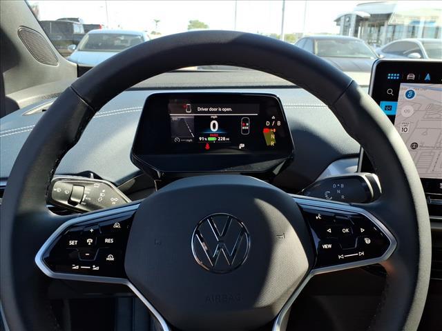 new 2025 Volkswagen ID.4 car, priced at $50,926