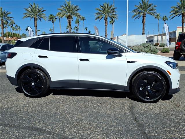 new 2025 Volkswagen ID.4 car, priced at $50,926