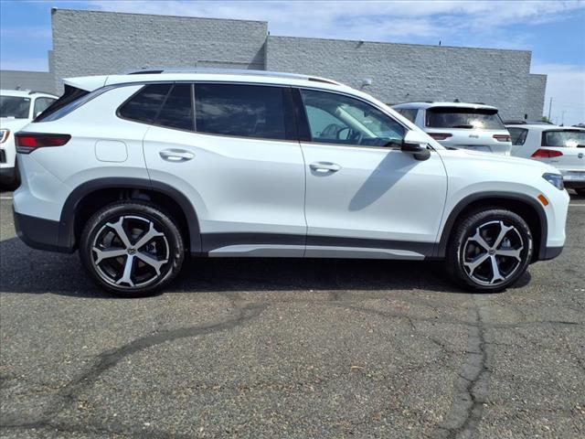 new 2025 Volkswagen Tiguan car, priced at $35,676