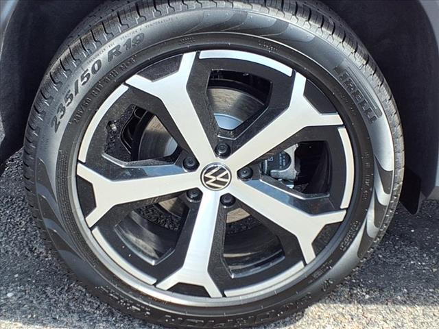 new 2025 Volkswagen Tiguan car, priced at $35,676