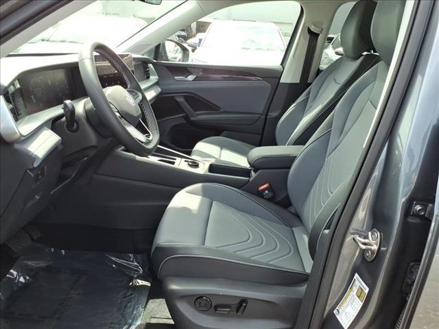 new 2025 Volkswagen Tiguan car, priced at $33,586