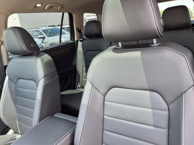 new 2025 Volkswagen Atlas car, priced at $49,534