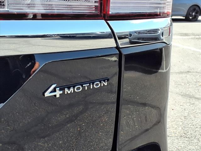 new 2025 Volkswagen Atlas car, priced at $49,534