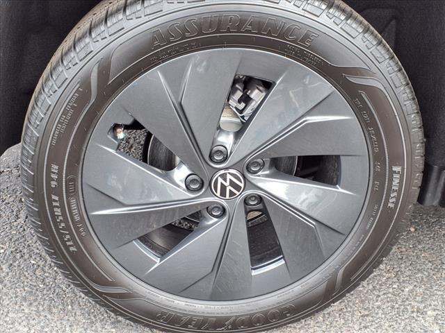new 2025 Volkswagen Taos car, priced at $27,011