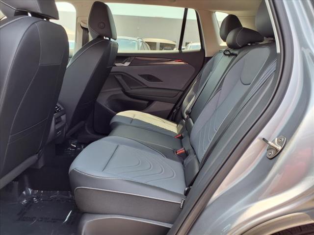 new 2025 Volkswagen Tiguan car, priced at $32,976