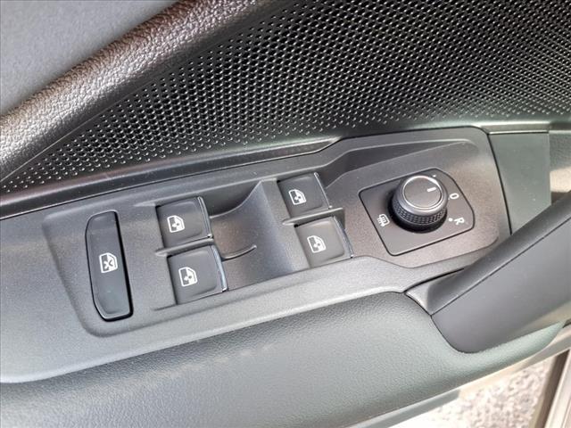 new 2025 Volkswagen Tiguan car, priced at $32,976