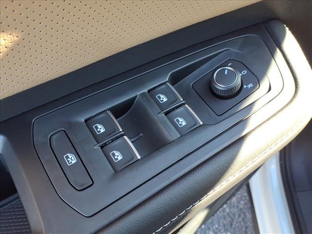 new 2026 Volkswagen Atlas Cross Sport car, priced at $44,750