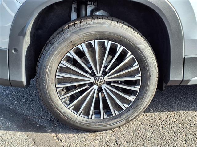 new 2025 Volkswagen Tiguan car, priced at $31,315