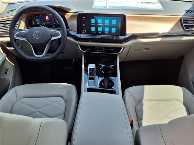new 2025 Volkswagen Atlas car, priced at $43,116