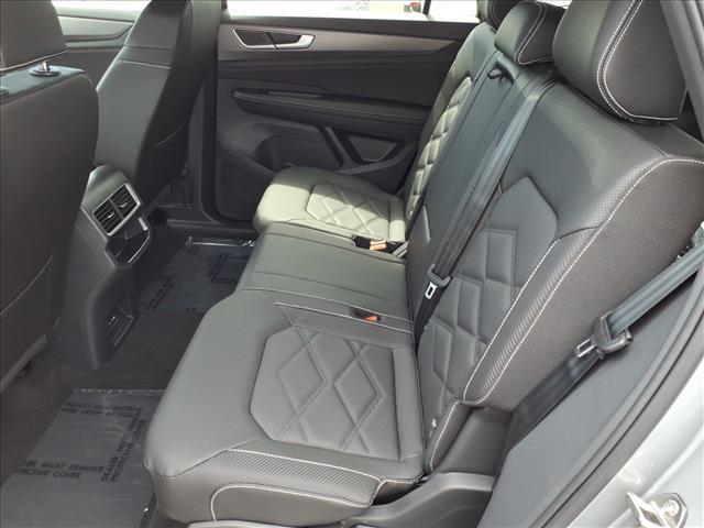 new 2026 Volkswagen Atlas Cross Sport car, priced at $40,276