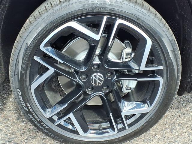 new 2026 Volkswagen Tiguan car, priced at $45,752