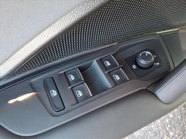 new 2025 Volkswagen Tiguan car, priced at $38,022