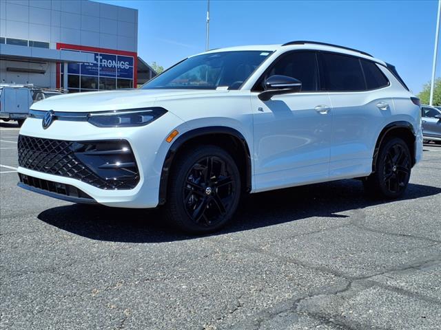 new 2025 Volkswagen Tiguan car, priced at $40,008