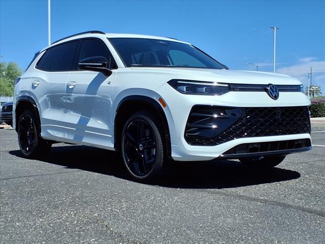 new 2025 Volkswagen Tiguan car, priced at $40,008