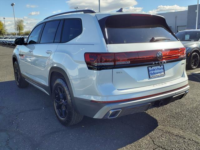 new 2024 Volkswagen Atlas car, priced at $51,298