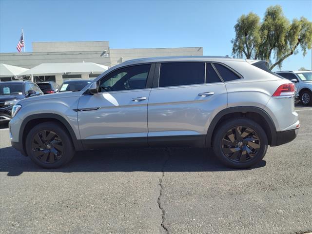 new 2024 Volkswagen Atlas Cross Sport car, priced at $45,692