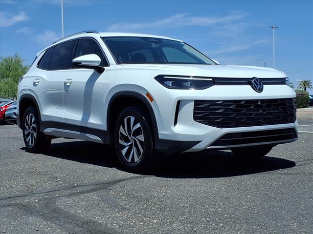 new 2025 Volkswagen Tiguan car, priced at $31,624