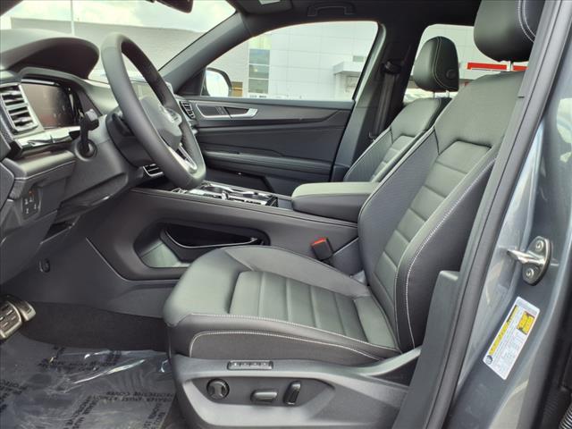 new 2025 Volkswagen Atlas Cross Sport car, priced at $48,801