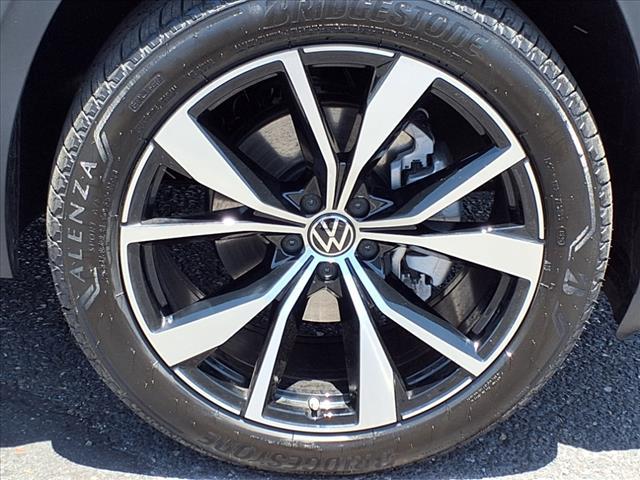 new 2025 Volkswagen Atlas Cross Sport car, priced at $52,996