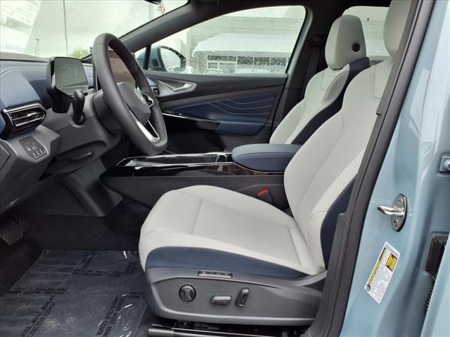 new 2025 Volkswagen ID.4 car, priced at $53,666