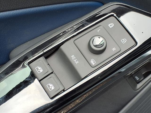 new 2025 Volkswagen ID.4 car, priced at $53,666