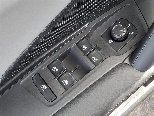 new 2025 Volkswagen Tiguan car, priced at $36,422