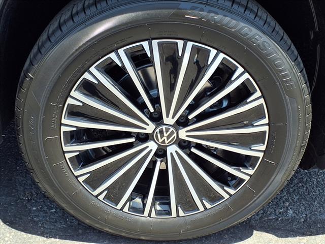 new 2025 Volkswagen Tiguan car, priced at $31,921