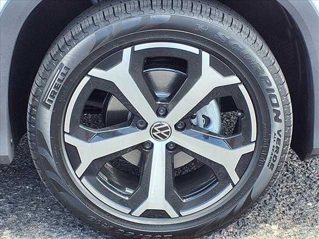 new 2026 Volkswagen Tiguan car, priced at $35,197