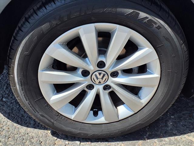 used 2018 Volkswagen Beetle car, priced at $15,999